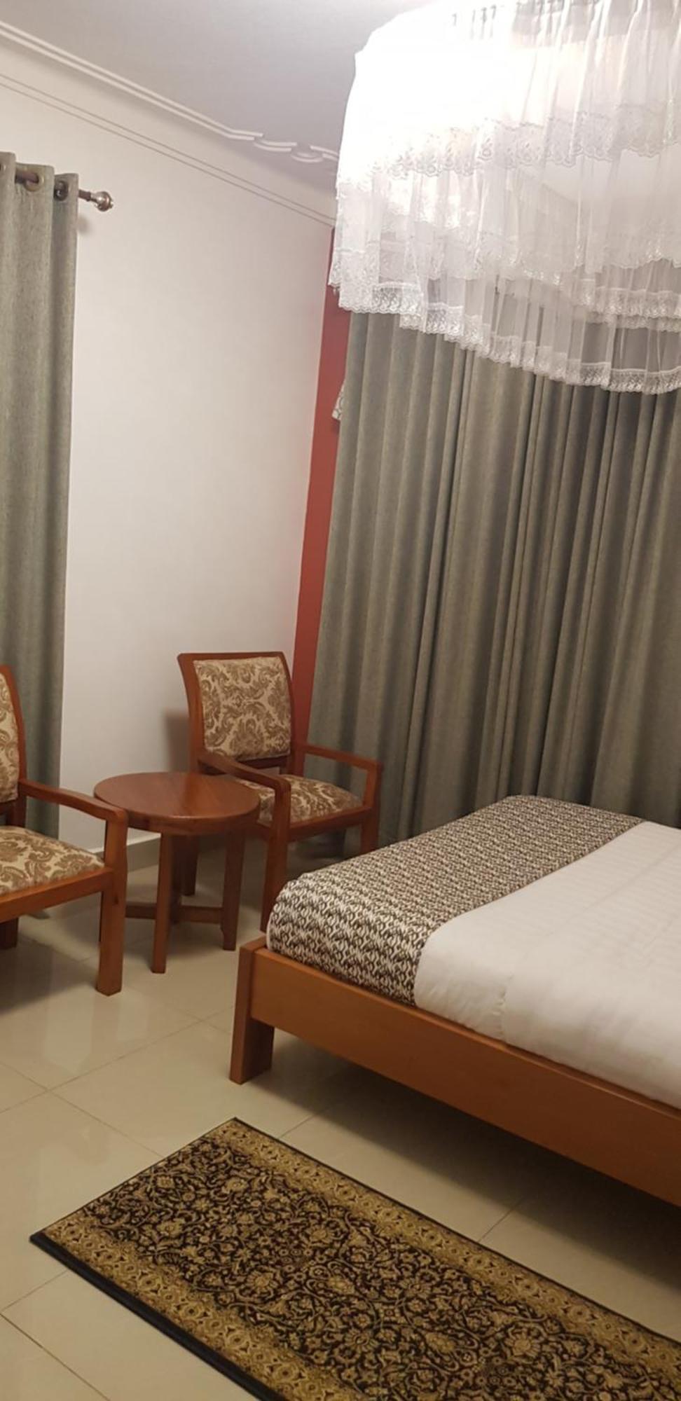 Fort Heights Homestay Fort Portal Pokój zdjęcie