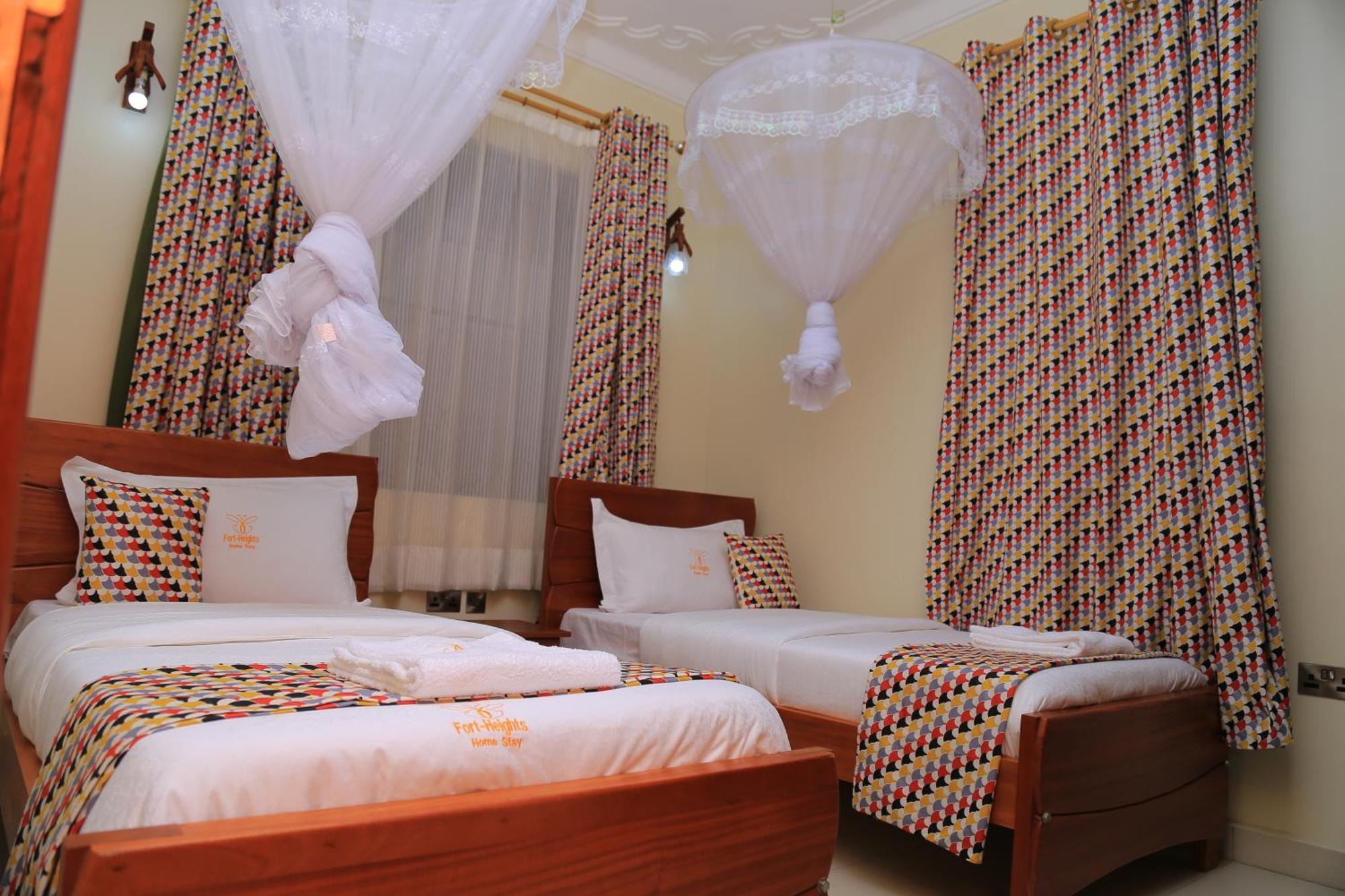 Fort Heights Homestay Fort Portal Pokój zdjęcie