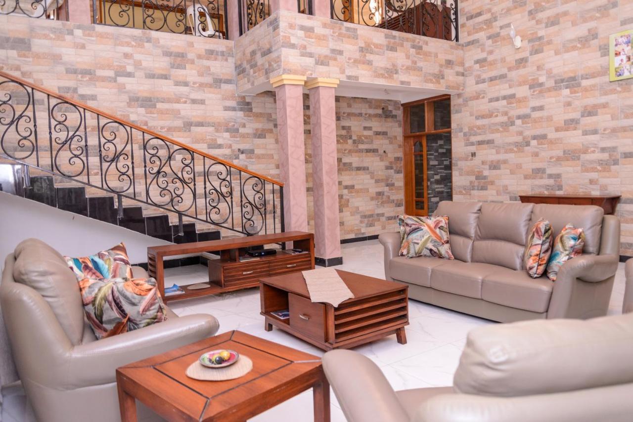 Fort Heights Homestay Fort Portal Zewnętrze zdjęcie